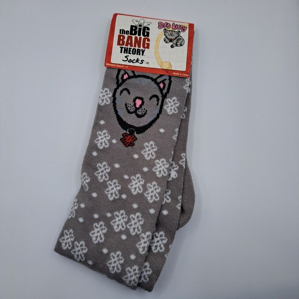 Big Bang Theory "Soft Kitty" Socks‎  Women's Size 9 - 11 Snowflakes  New